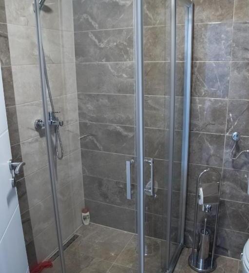 استودیوی استاندارد, Prenoćište Park