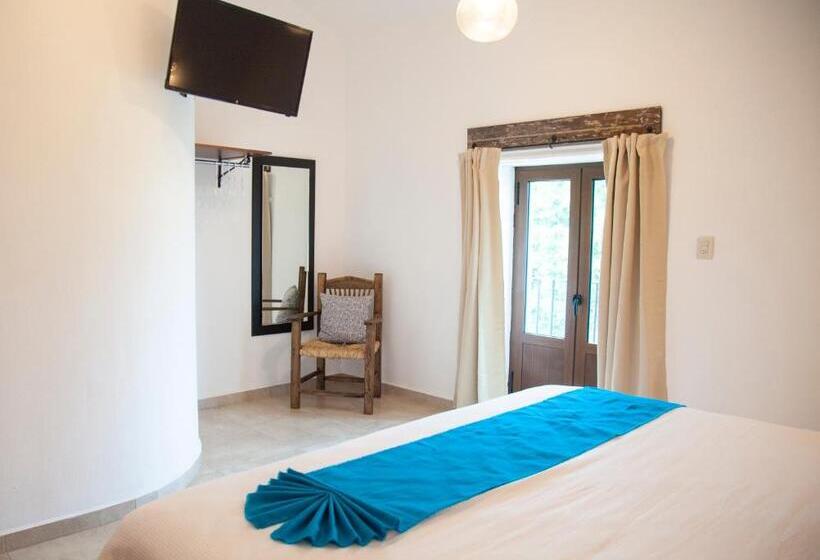 חדר סטנדרט, La Familia