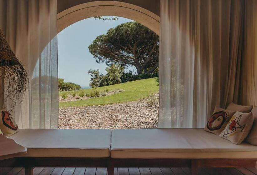 اتاق لوکس, Lily Of The Valley