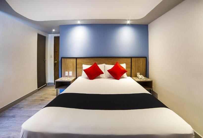 Superior Szoba, Marti