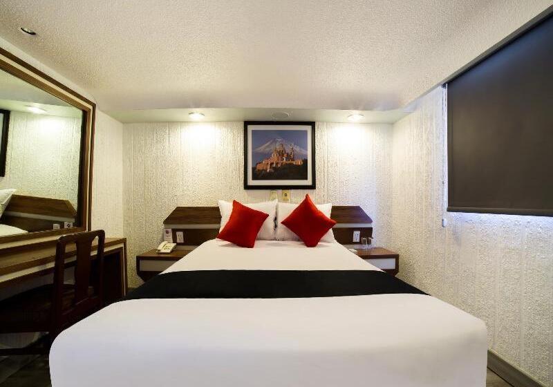 Standard Szoba, Marti