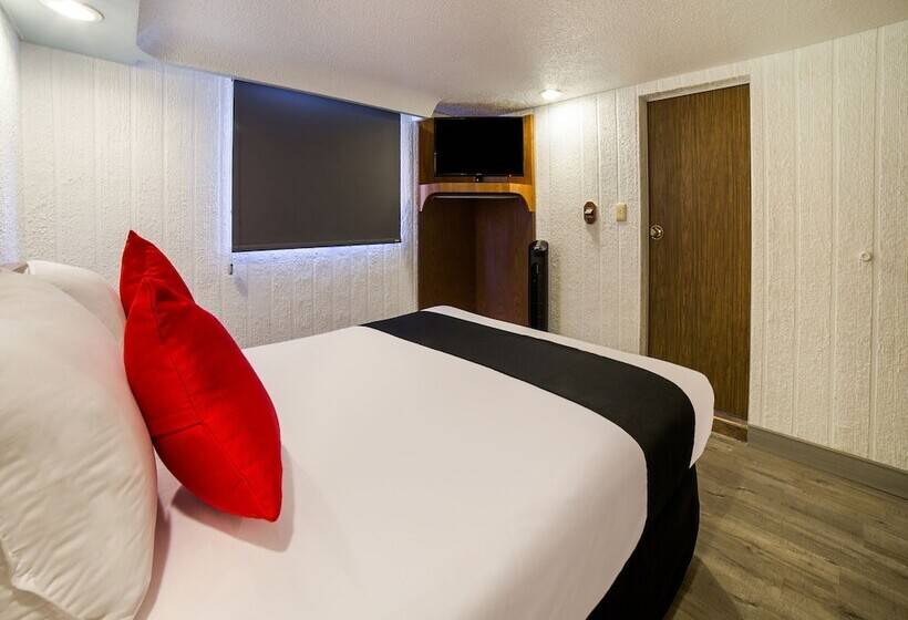 Standard Szoba, Marti