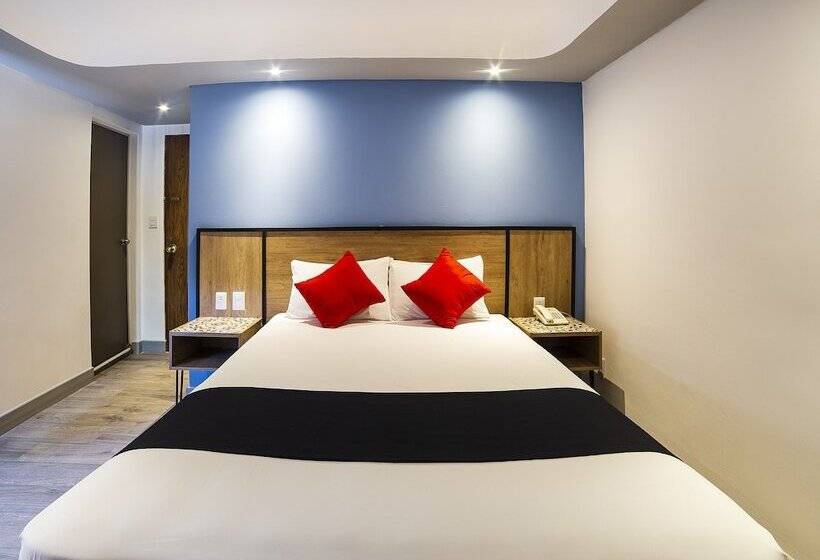 Superior Szoba, Marti