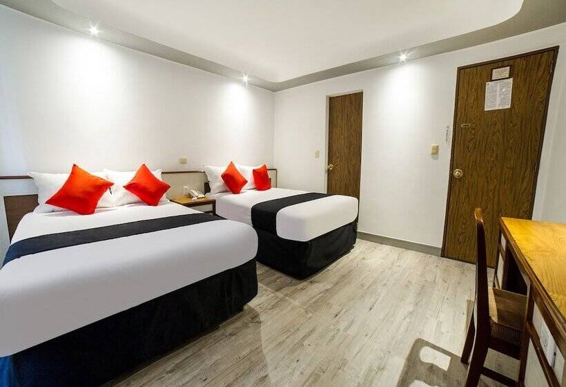 Standard Szoba 2 Franciaággyal, Marti