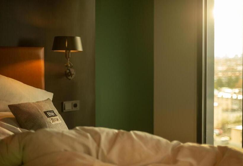 Номер Executive, Holiday Inn   The Niu, Fender Amsterdam