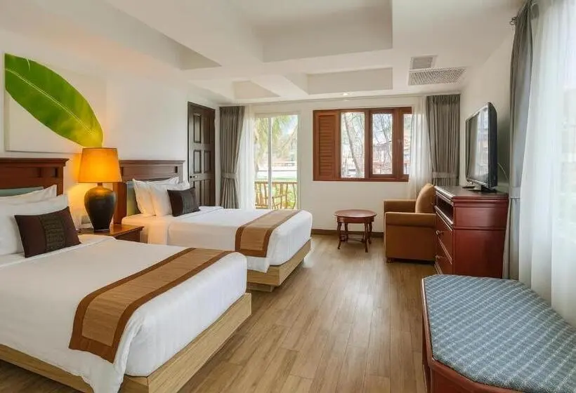 Quarto Triplo Standart, The Taksim Royal Beach