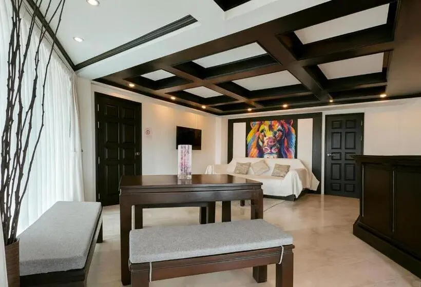 Suite, The Taksim Royal Beach