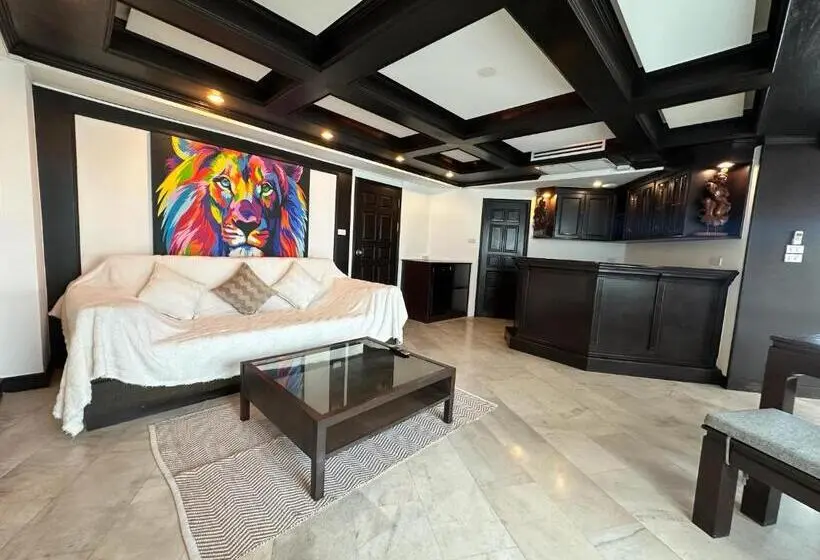 Suite, The Taksim Royal Beach