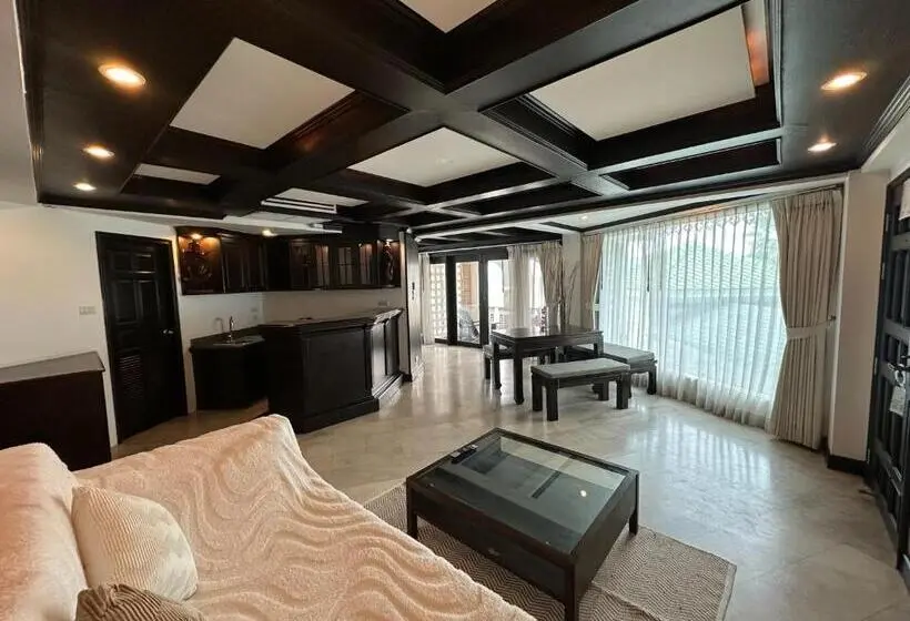 Suite, The Taksim Royal Beach