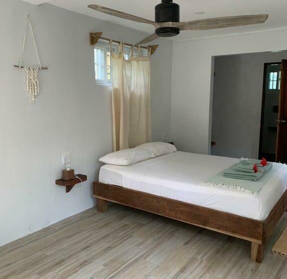 اتاق استاندارد, Bird Island Bungalows