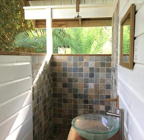 بانگلوی استاندارد با چشمانداز دریا, Bird Island Bungalows