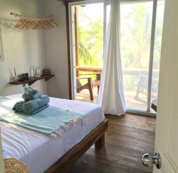 بانگلوی استاندارد با چشمانداز دریا, Bird Island Bungalows