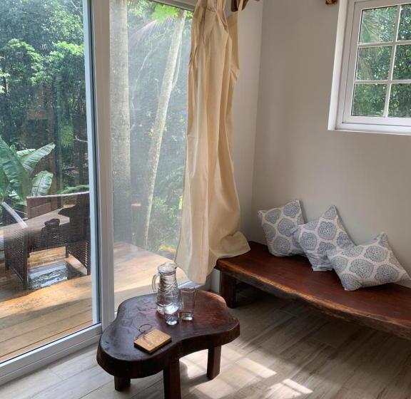 اتاق استاندارد, Bird Island Bungalows