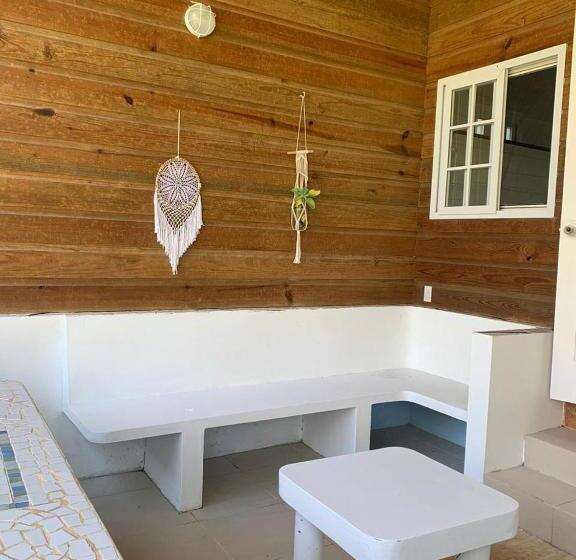 سوییت سوپریور با چشمانداز دریا, Bird Island Bungalows