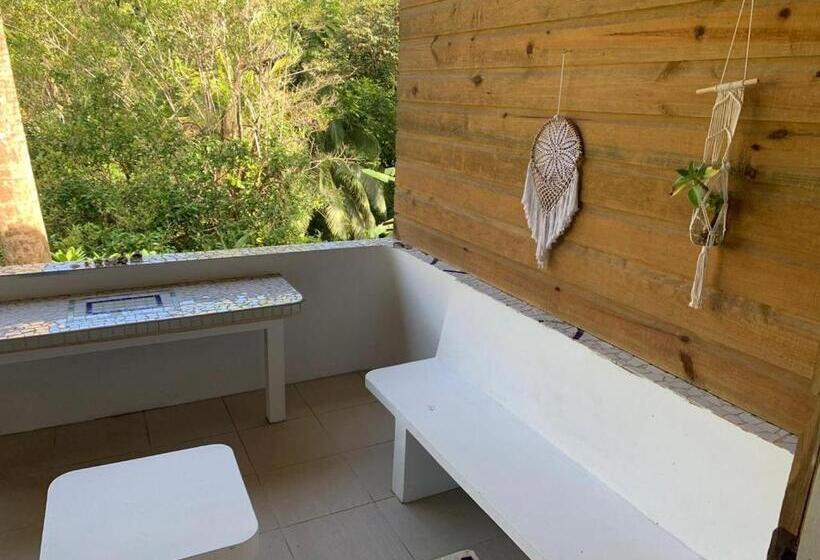 جناح سوبيريور مطل علي البحر, Bird Island Bungalows