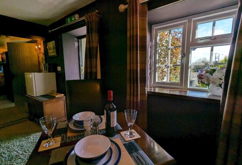 سوئیت با تخت بزرگ, Tafarn Y Waen   Guesthouse