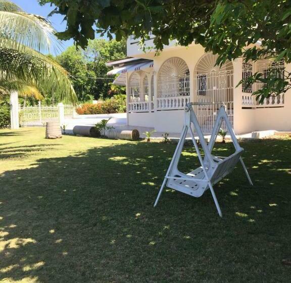 اتاق استاندارد با چشم‌انداز دریا, Goldenview Guesthouse Ocho Rios