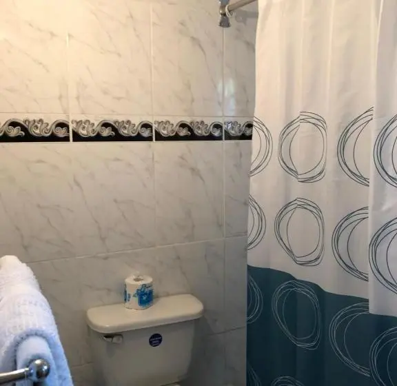 اتاق استاندارد با چشم‌انداز باغ, Goldenview Guesthouse Ocho Rios