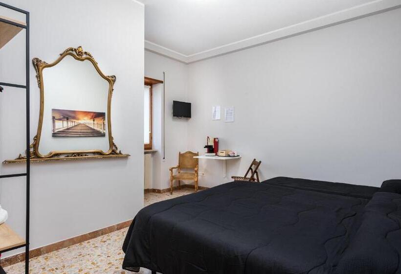 חדר דלוקס עם נוף להרים, Travelershome Morena Guesthouse