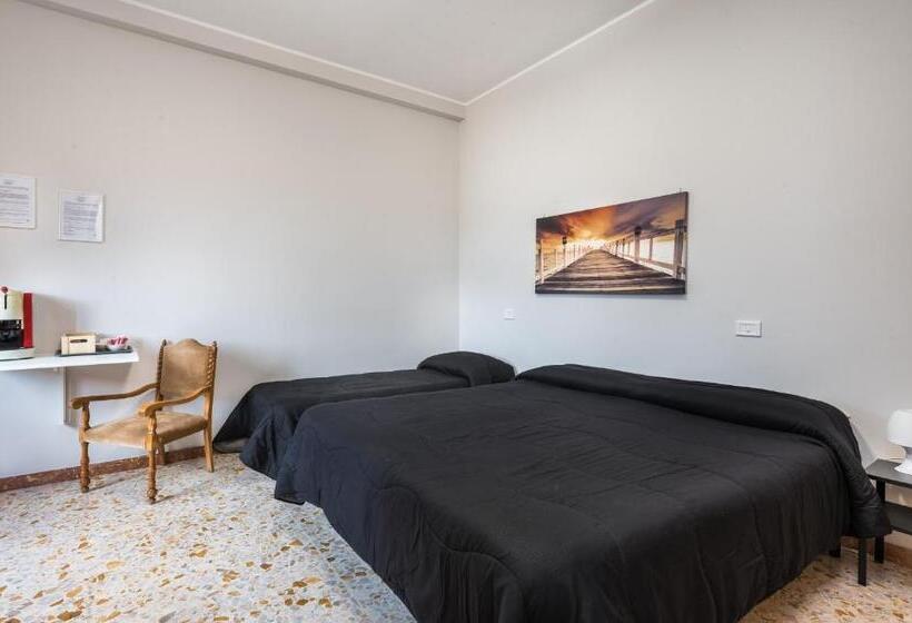 חדר דלוקס עם נוף להרים, Travelershome Morena Guesthouse