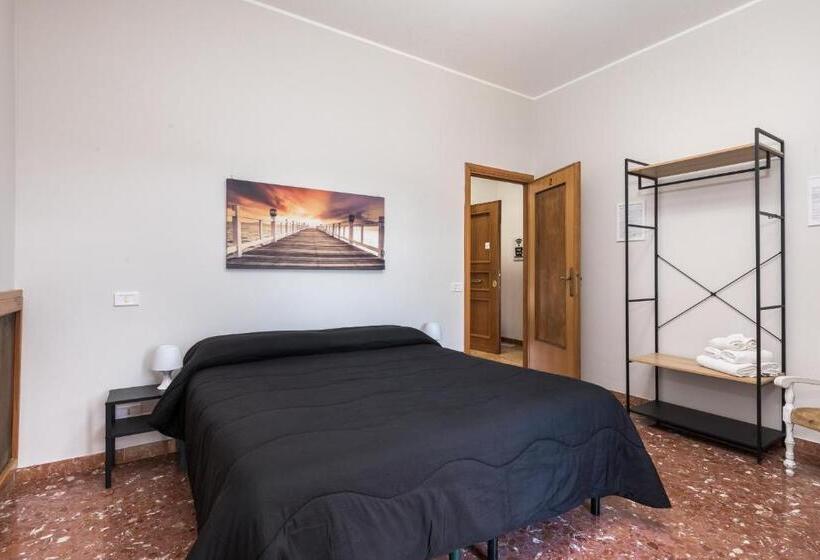 חדר דלוקס נוף לגינה, Travelershome Morena Guesthouse