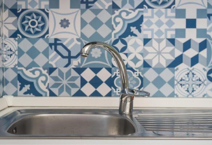 דירת שלושה חדרים, Travelershome Morena Guesthouse