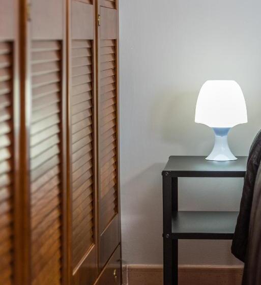 חדר סטנדרט טריפל חדר רחצה חיצוני, Travelershome Morena Guesthouse