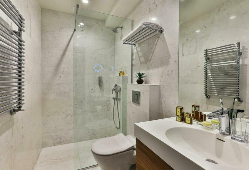 اتاق استاندارد با چشم‌انداز دریا, California By Aycon