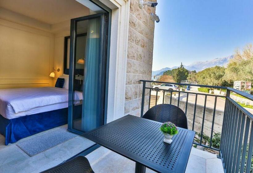 اتاق عادی, California By Aycon