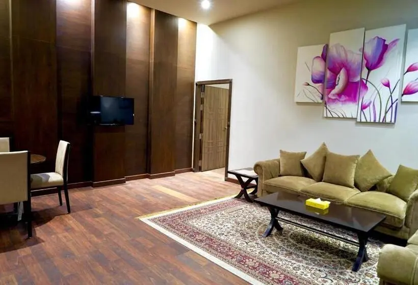 اتاق لوکس, Circle Club Faisalabad