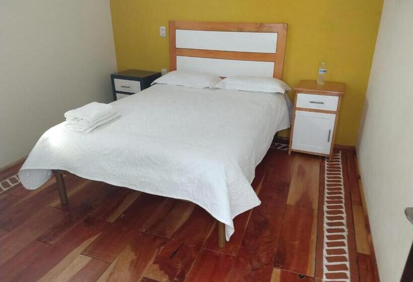 디럭스 룸, Del Rosario