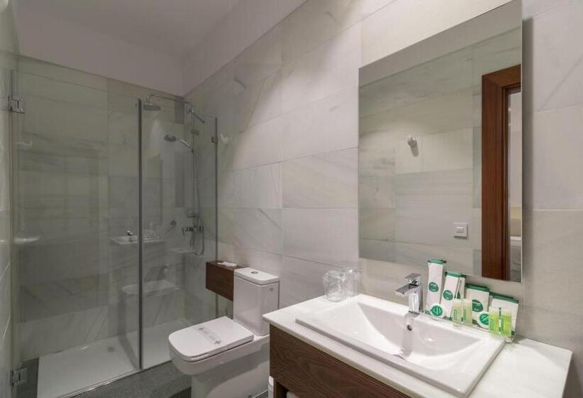 اتاق لوکس با بالکن و چشم‌انداز دریا, Emblemático Holiday Time