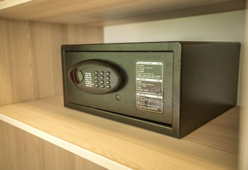 اتاق خانوادگی, Mar Garni