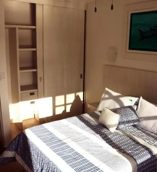 آپارتمان 1 خوابه همکف, Suites Lorens