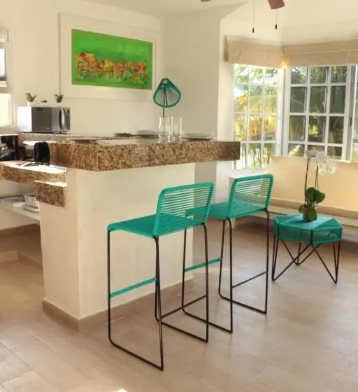 آپارتمان 1 خوابه همکف, Suites Lorens