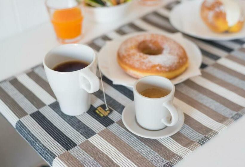 חדר דלוקס עם נוף להרים, Travelershome Morena Guesthouse