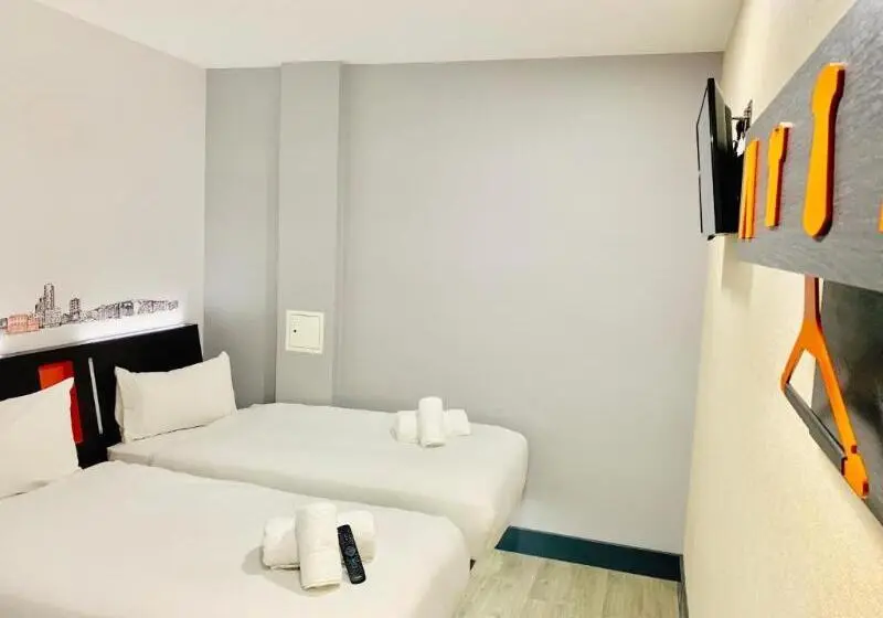 スタンダードルーム, Easyhotel Milton Keynes