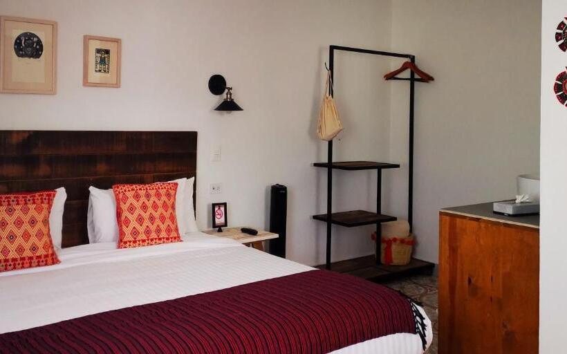 キングサイズベッドのデラックスルーム, Santa Josefita B&b