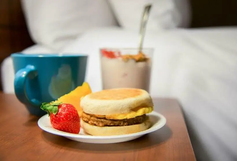 キングサイズベッドのスタンダードルーム, My Place Hotel Kalispell, Mt