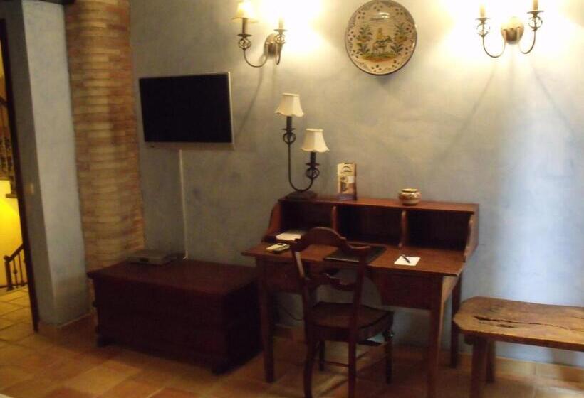 スイート, Hostal La Panavera