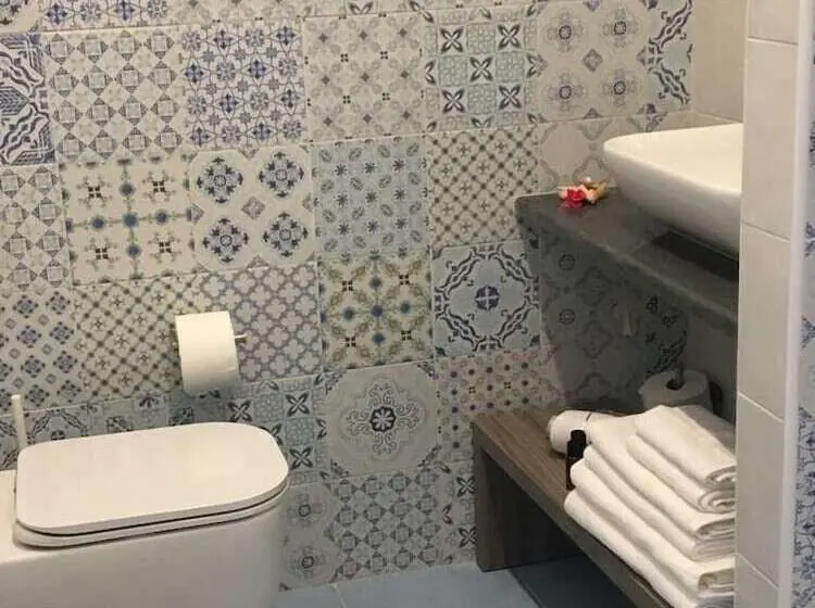 オーシャンビュースタンダードルーム, B&b Il Castello