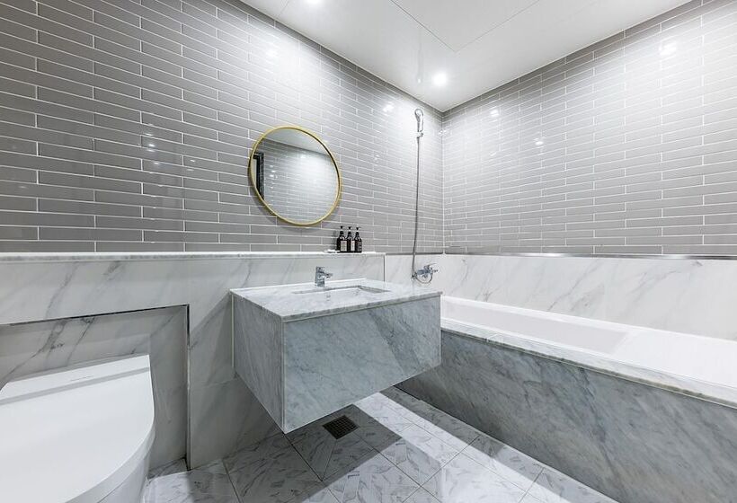 חדר דלוקס, Gimhae Samgye Brown Dot