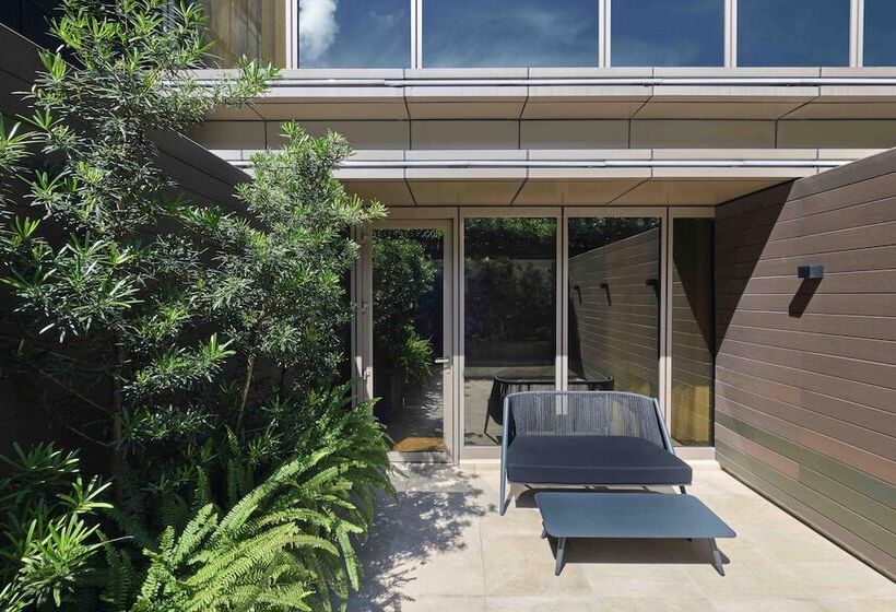 اتاق استاندارد با تخت دوبل, Sheraton Manila