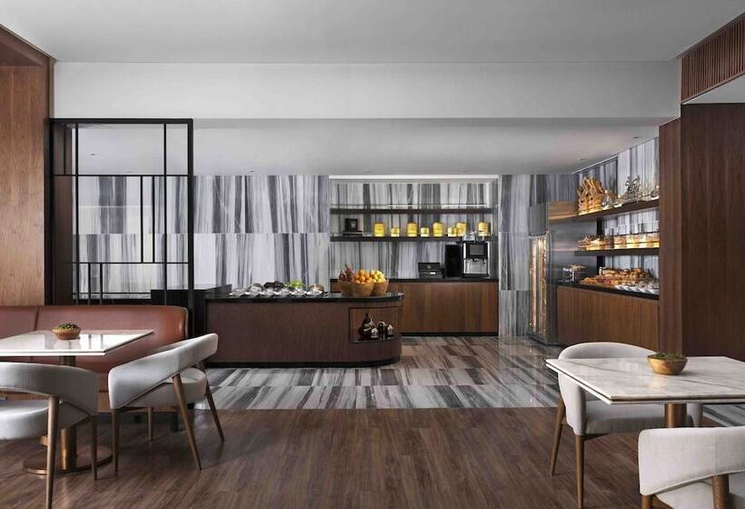 سوئیت ریاست جمهوری 2 خوابه, Sheraton Manila