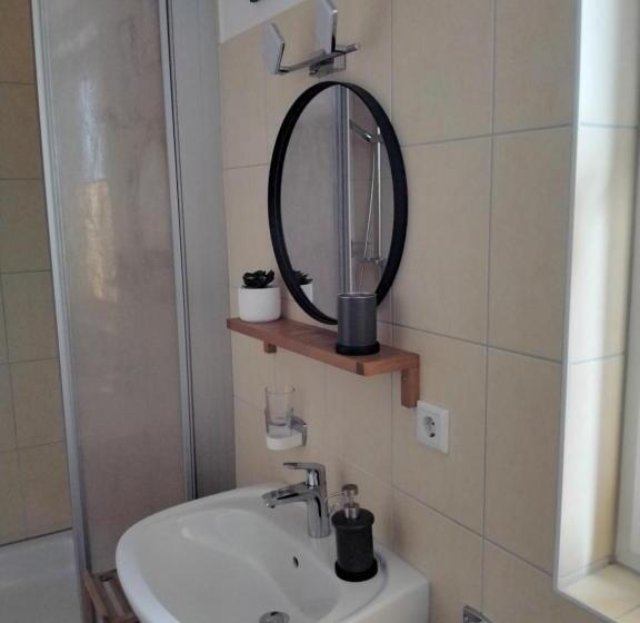 디럭스 룸, Am Weinbergschloss