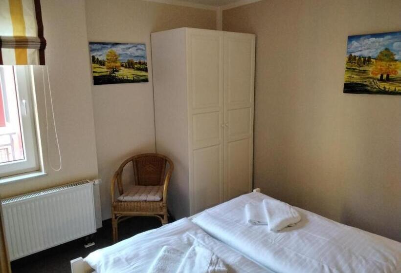 침실 1개 아파트, Am Weinbergschloss