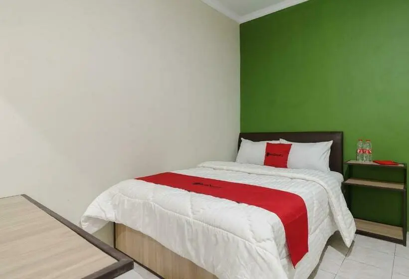 スタンダードルーム, Reddoorz Near Cikampek Mall Karawang