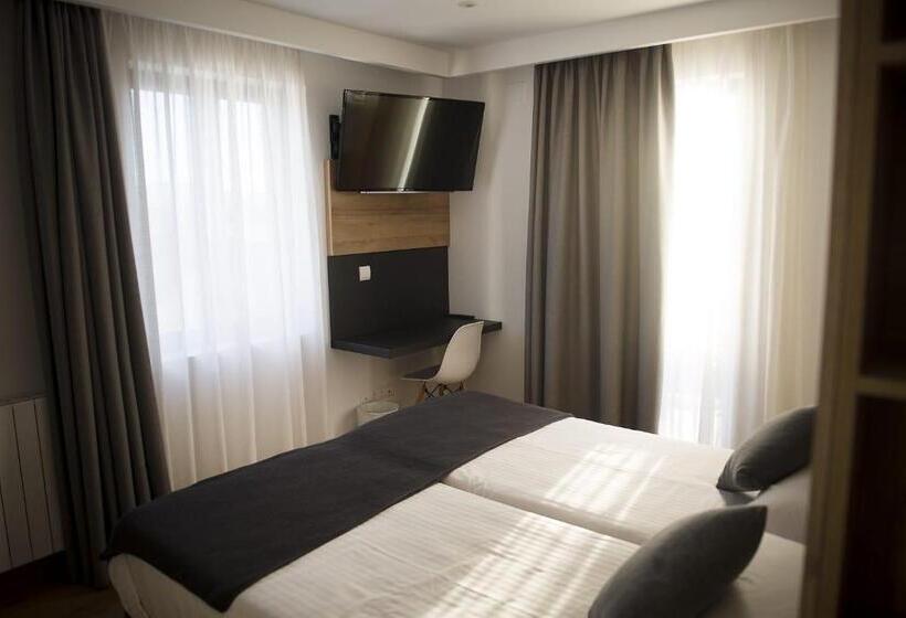 חדר סטנדרט, La Trainera