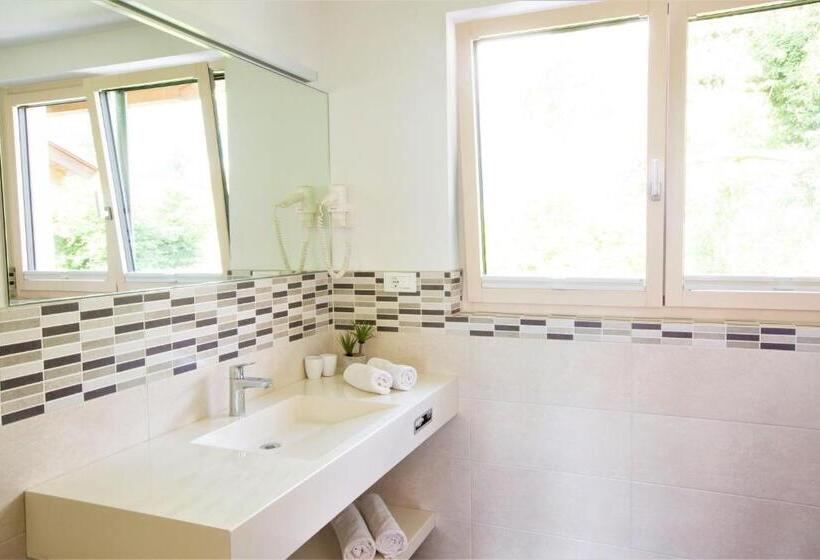 Номер Стандарт с Балконом, Villa Residence Franziskus