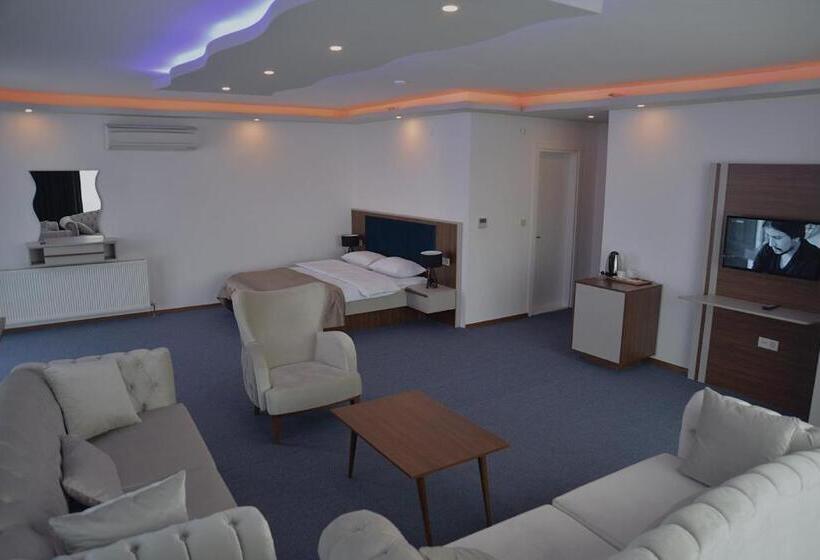 اتاق لوکس, Tevetoglu